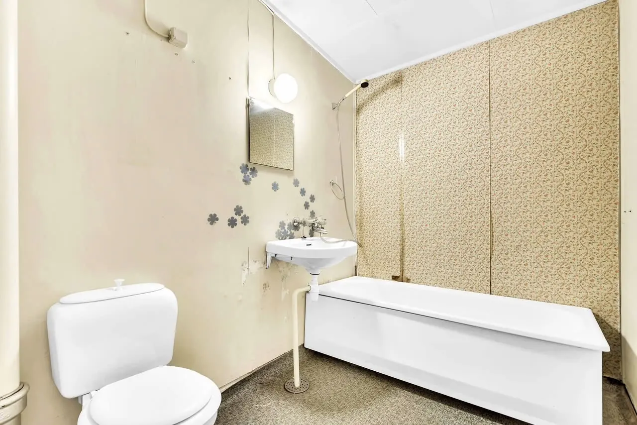 Bad før renovering, Teglverksveien 13b